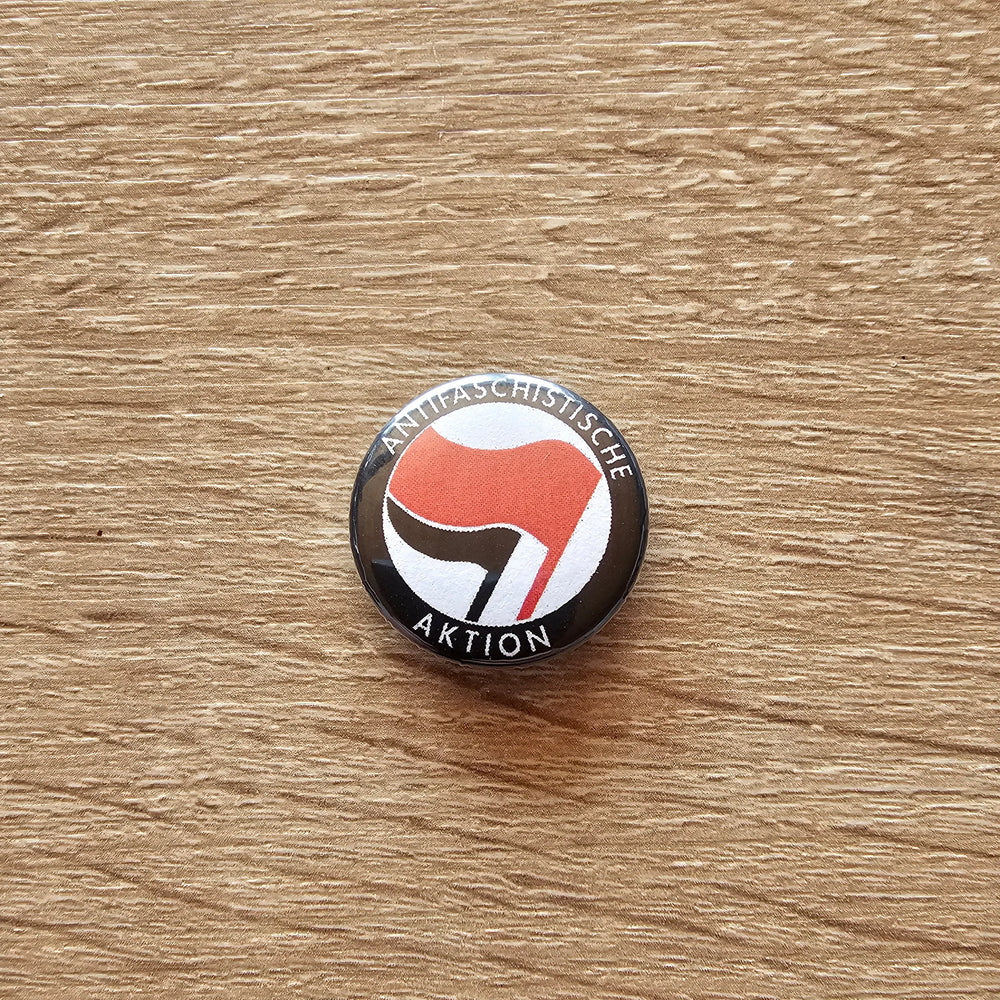 Antifaschistische Aktion Button Buttonwerkstatt